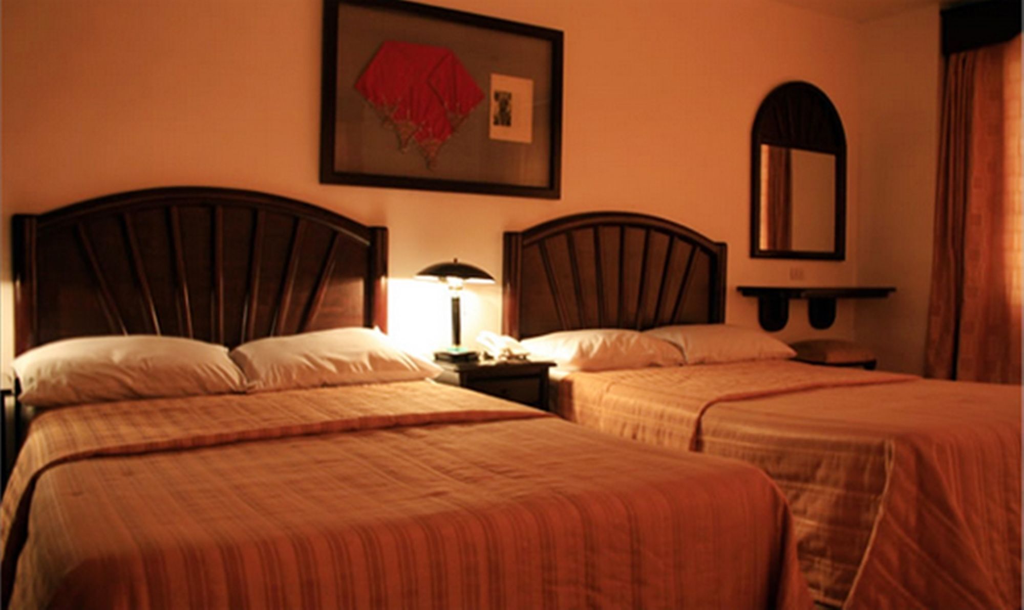 באגויו Pines View Hotel מראה חיצוני תמונה