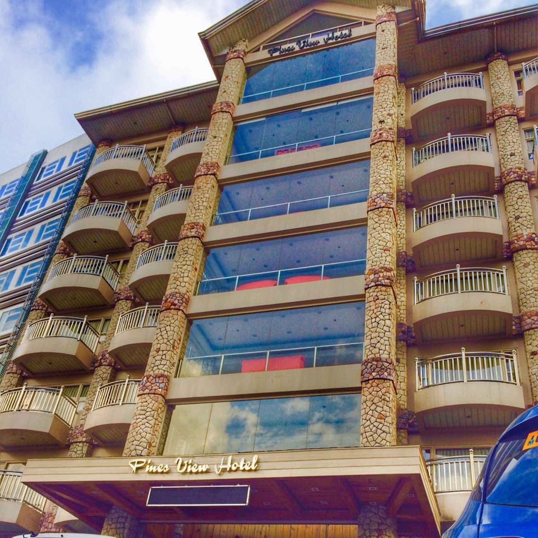 באגויו Pines View Hotel מראה חיצוני תמונה
